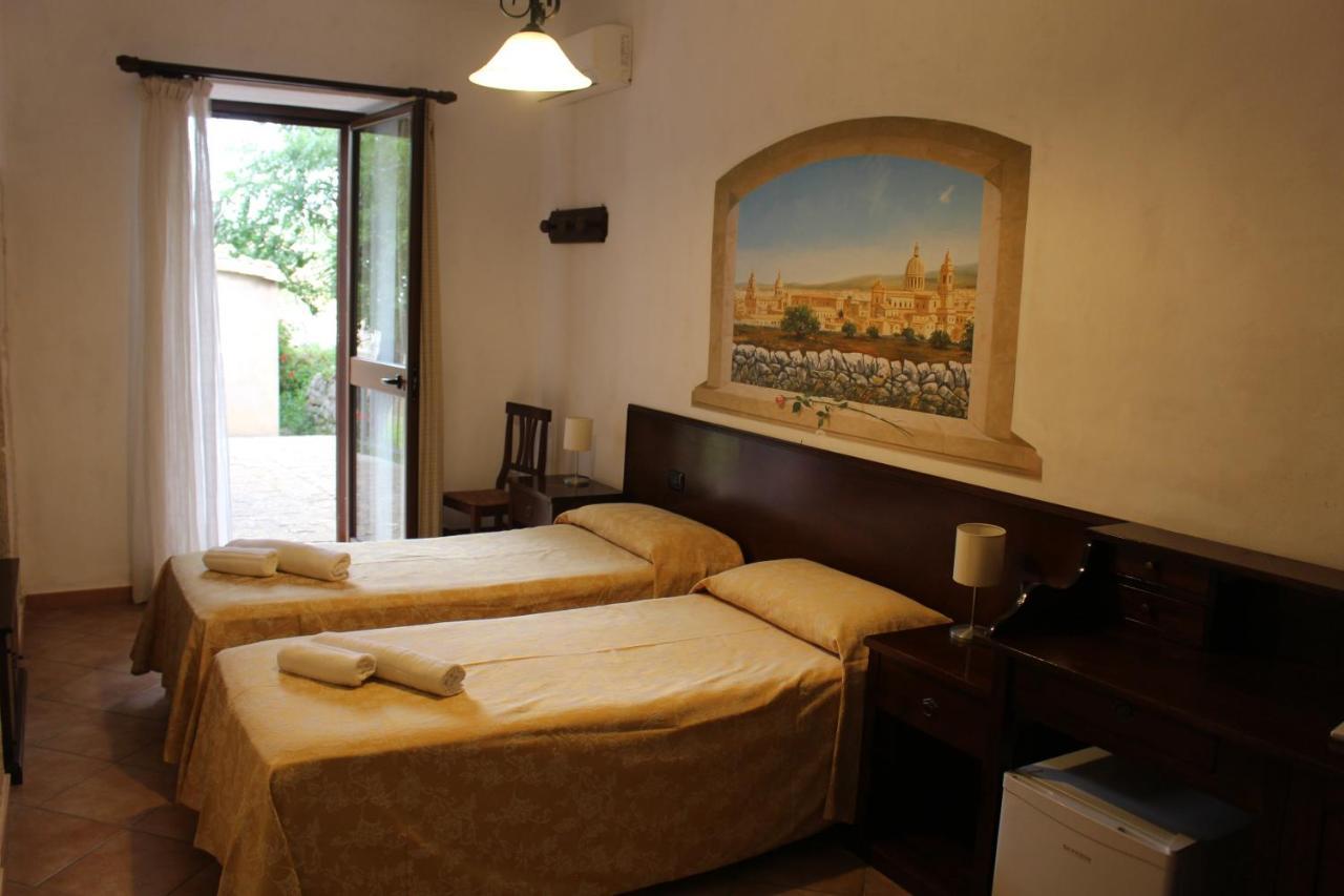 Agriturismo Tenuta Margitello Comiso Kültér fotó